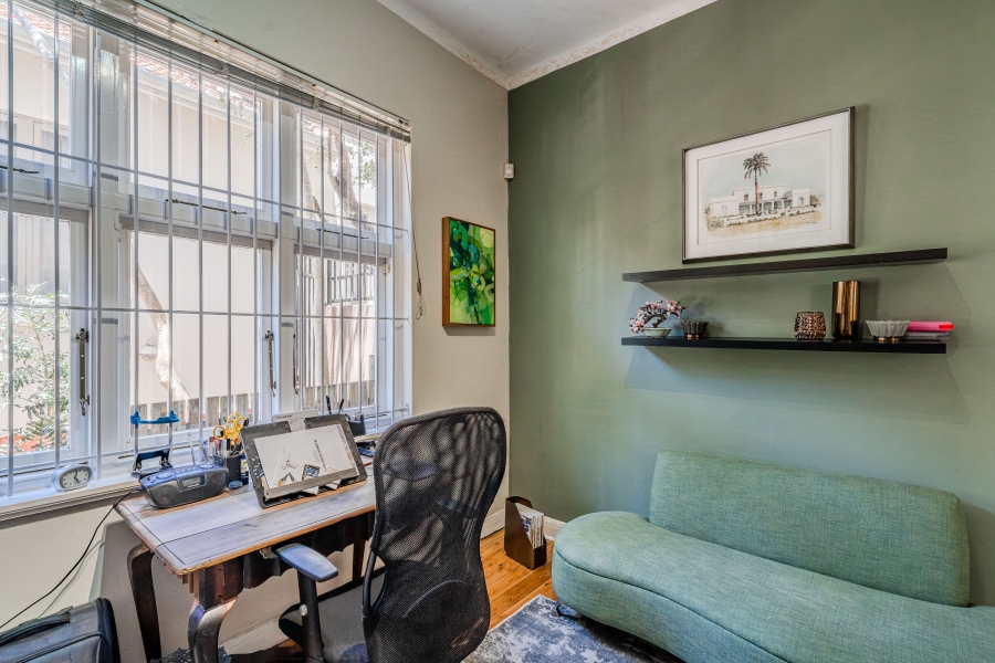 3 Bedroom Property for Sale in Oranjezicht Western Cape